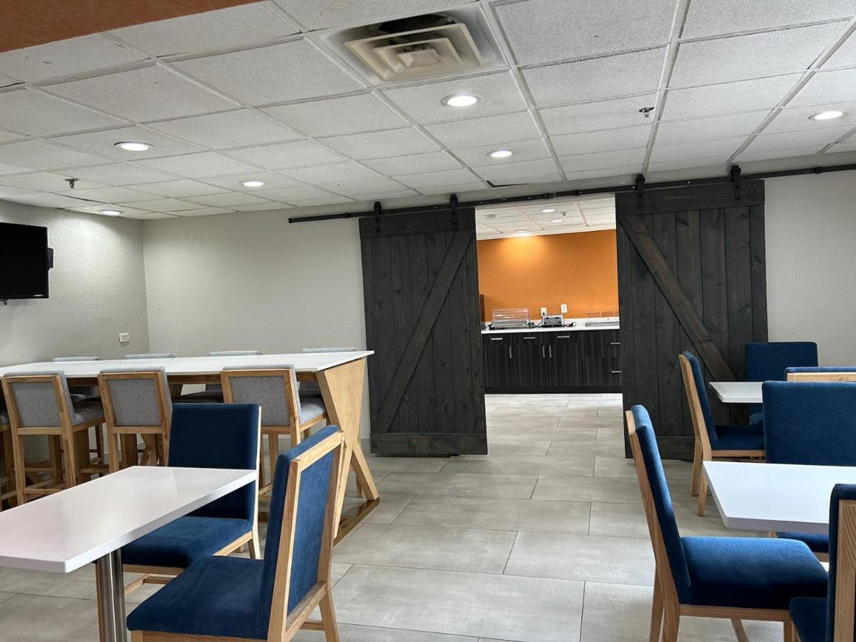拉群塔奥兰多南部酒店&套房 Williamsburg 外观 照片